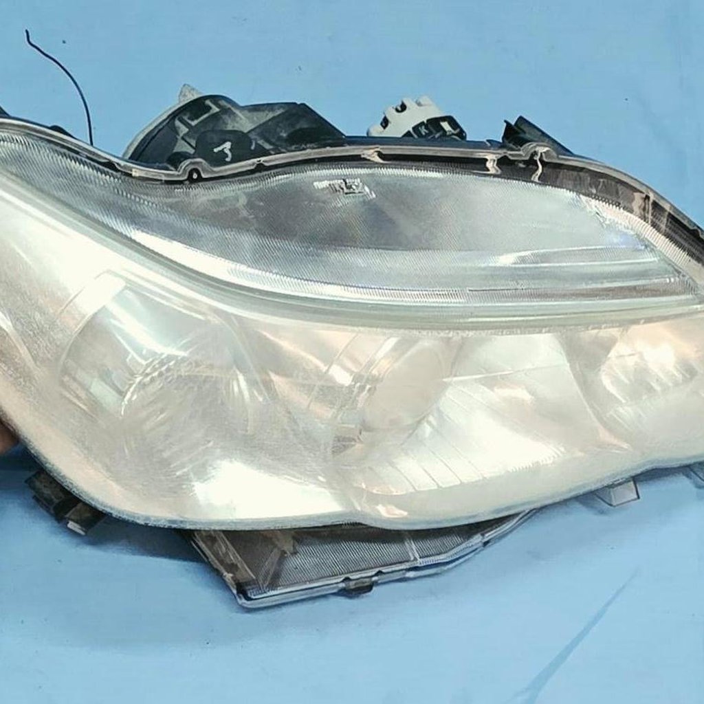 Toyota Mark X Headlight – Genuine Used (2009)